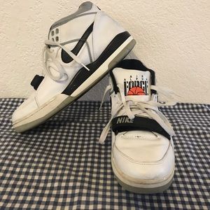 NIKE Air Alpha Force Size 11.5